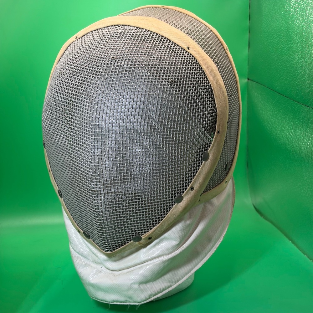 VTG Castello Fencing Mask Adult Small White Steel Mesh Protective Gear USA Made